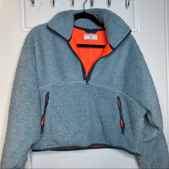 TNA Women's Light Blue Sherpa Jacket - Picture 5 of 6